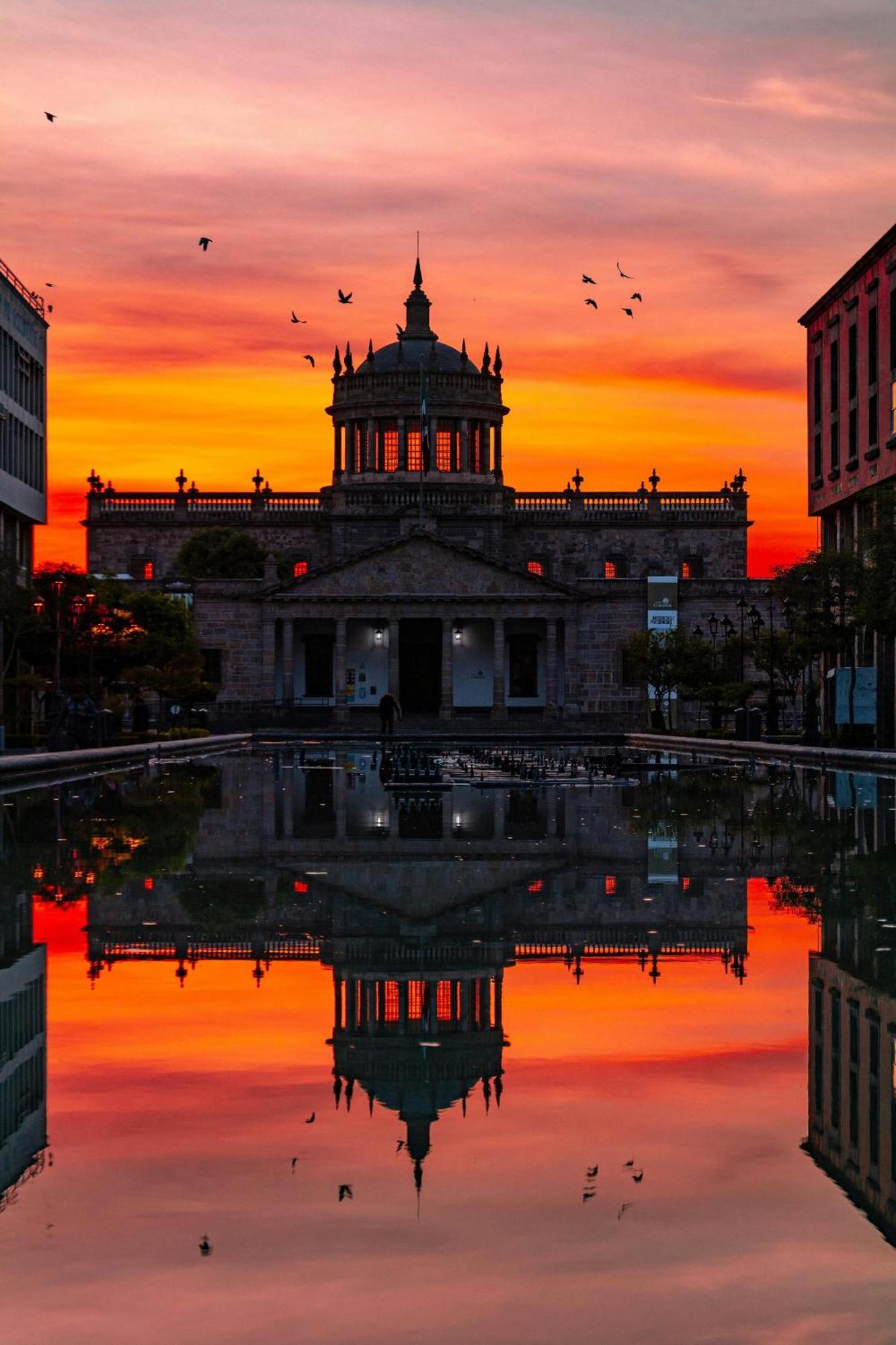 グアダラハラDepa Familiar Centrico Gdl Con Estacionamientoアパートメント エクステリア 写真