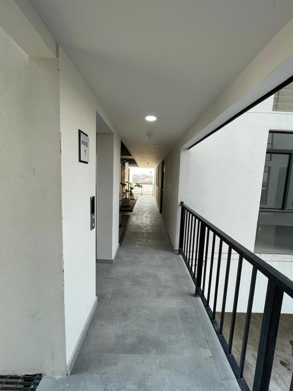 グアダラハラDepa Familiar Centrico Gdl Con Estacionamientoアパートメント エクステリア 写真