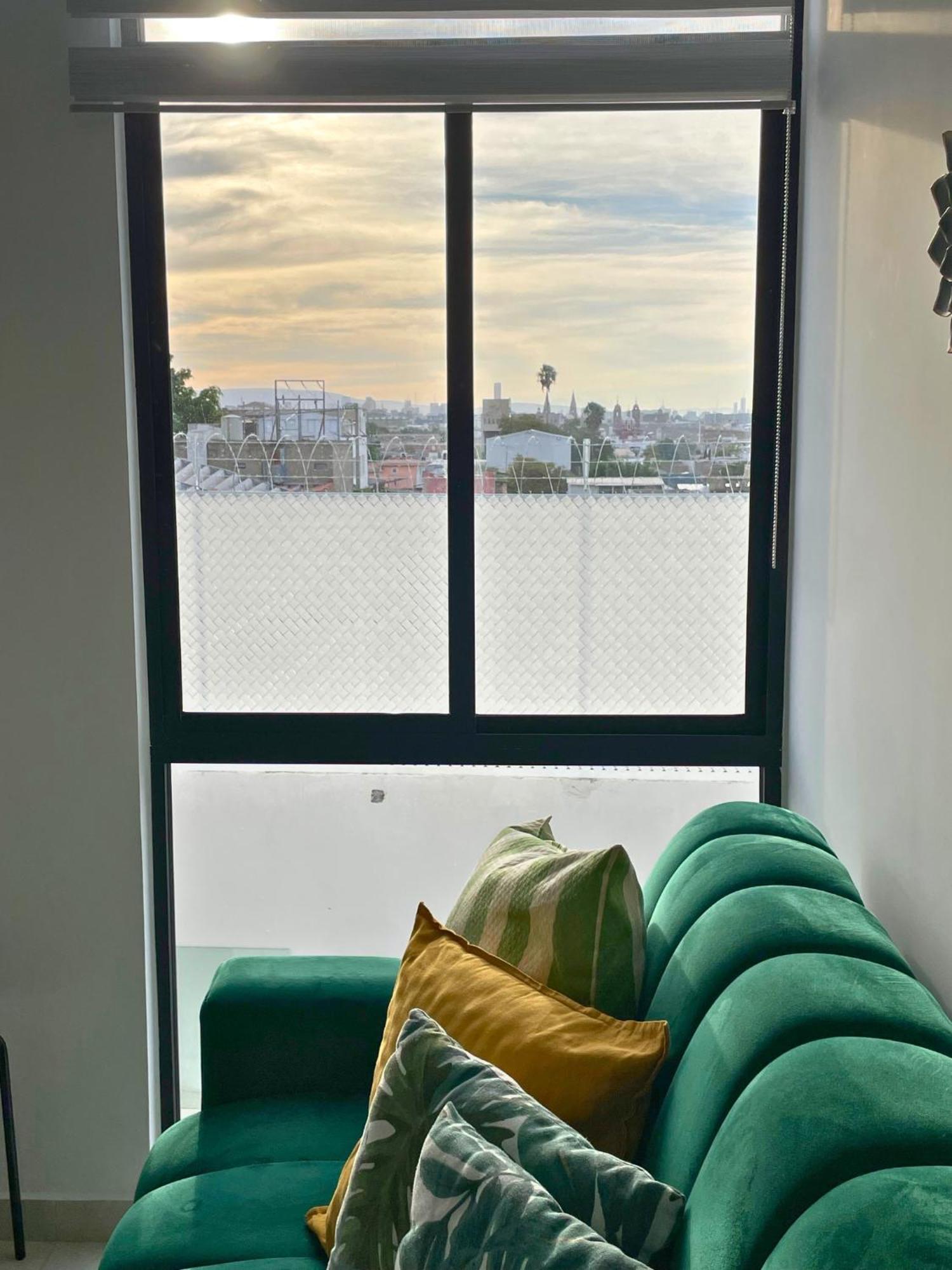 グアダラハラDepa Familiar Centrico Gdl Con Estacionamientoアパートメント エクステリア 写真